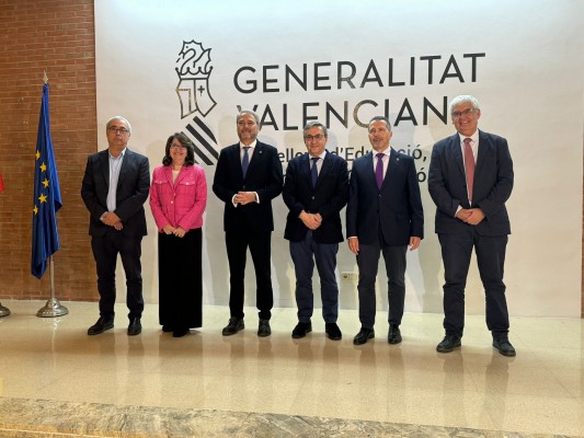 Las universidades públicas valencianas generan casi 50.000 trabajos y elevan el salario medio de un 11%