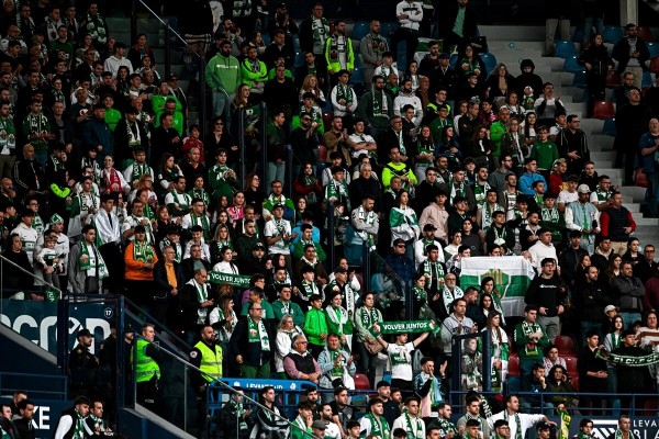 El Elche sufraga el desplazamiento de sus aficionados a Ferrol