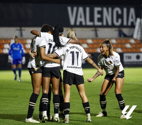 El Valencia barre al Granada