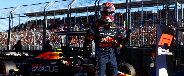 Sainz brilla tras su apendicitis, pero Verstappen sale primero en Australia