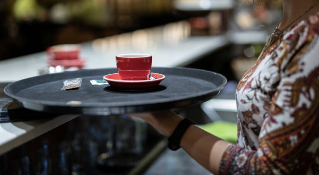 Los trabajadores con contrato suspendido se reducen un 80% en enero, con 6.675 afectados
