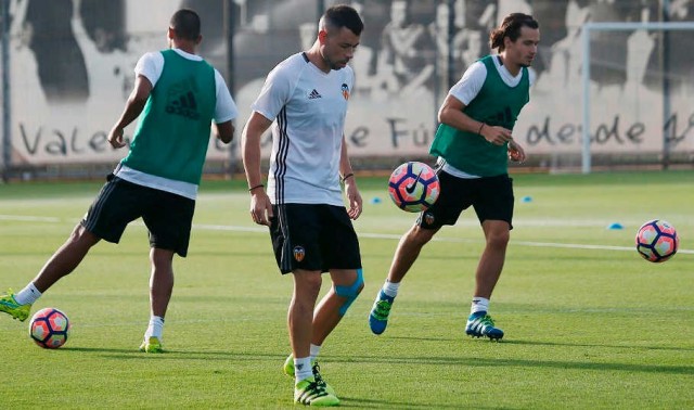 El Celta sigue pendiente de la situación de Javi Fuego