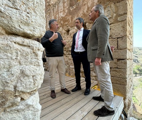 Cultura y Agricultura acuerdan la rehabilitación conjunta del Puente de Castielfabib

