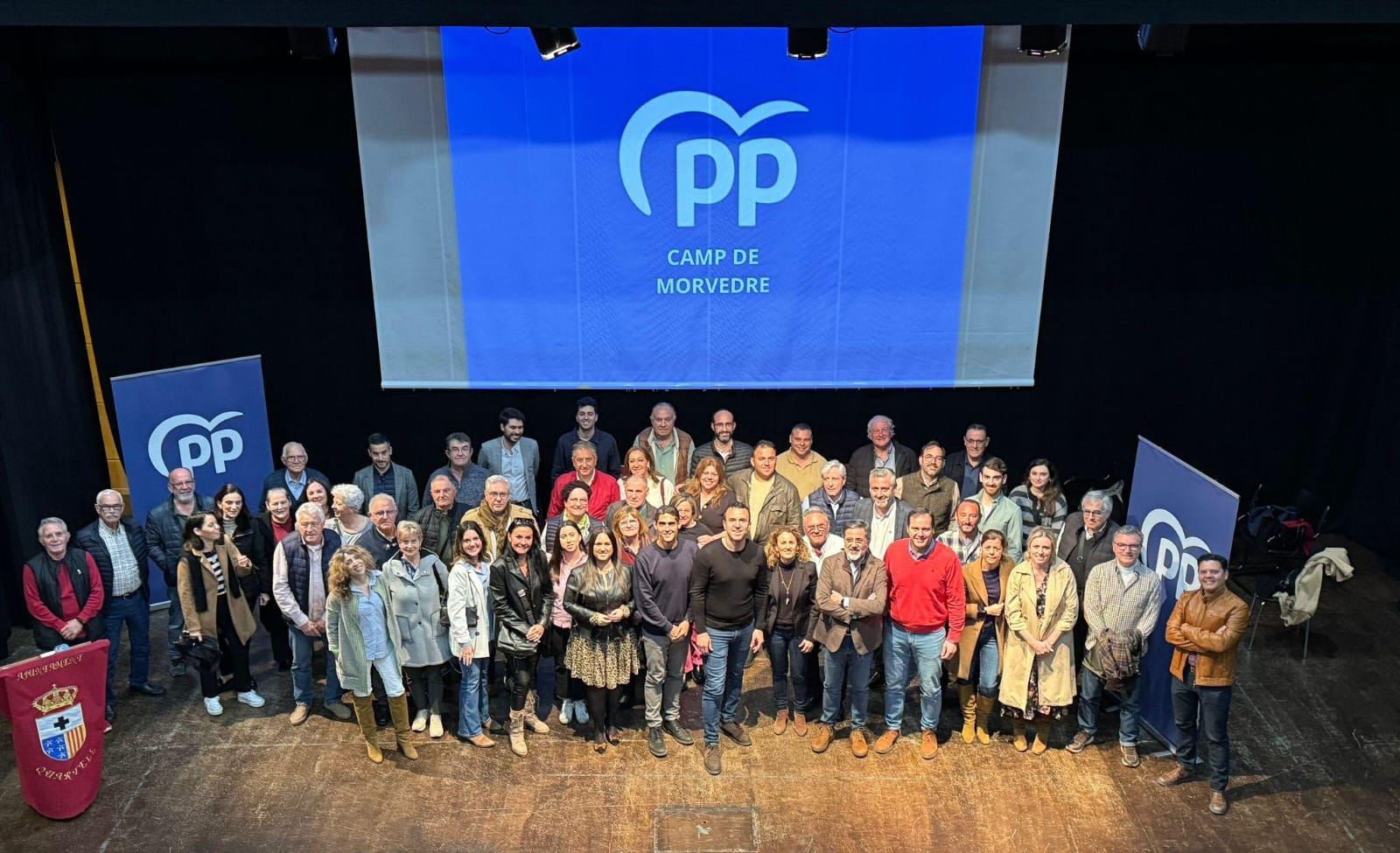 El PP presenta su nueva dirección comarcal a su afiliación en Camp de Morvedre

