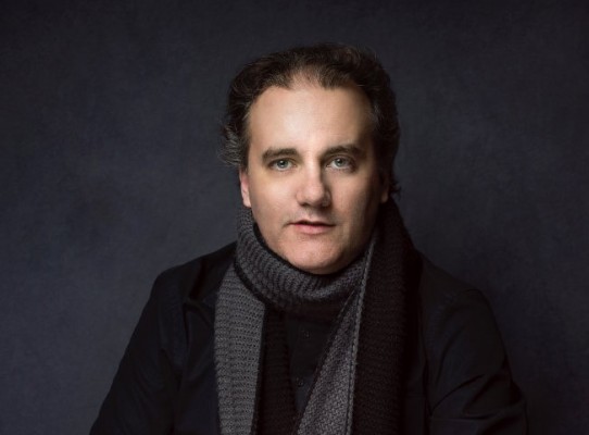 El pianista Josu de Solaun rememora el emotivo romanticismo de Schumann y Brahms  
