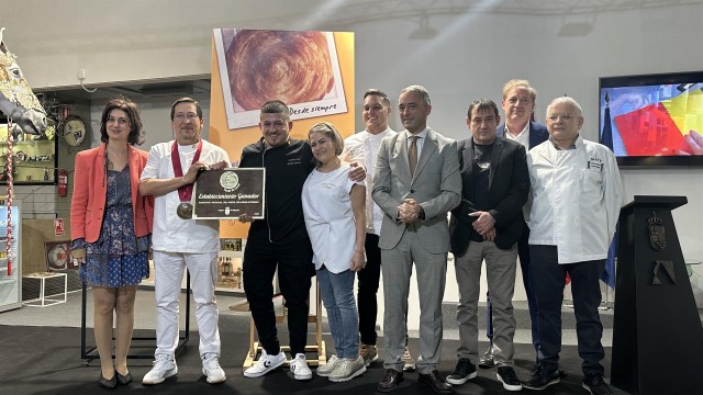 Y el premio al mejor pastel de carne artesano de 2024 es para... ¡la confitería Praga de Murcia!