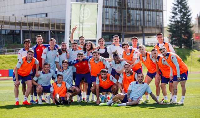 La selección empieza agitada las pruebas finales

