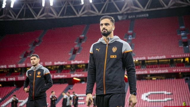 Ocho jugadores del Valencia incrementan su valor de mercado