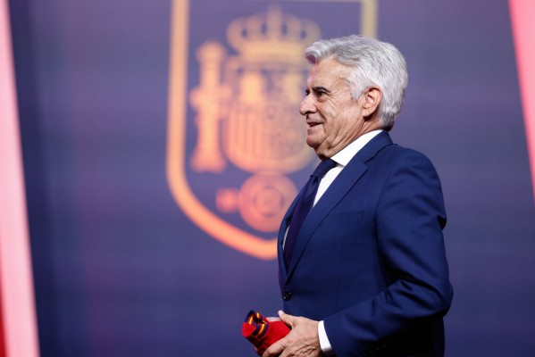 La junta gestora de la RFEF aplaza la reunión de este miércoles para convocar elecciones
