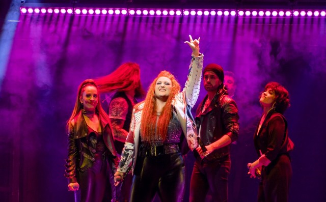 El Teatro Principal de Alicante acoge esta semana el estreno nacional de 'El musical de los 80 y los 90'
