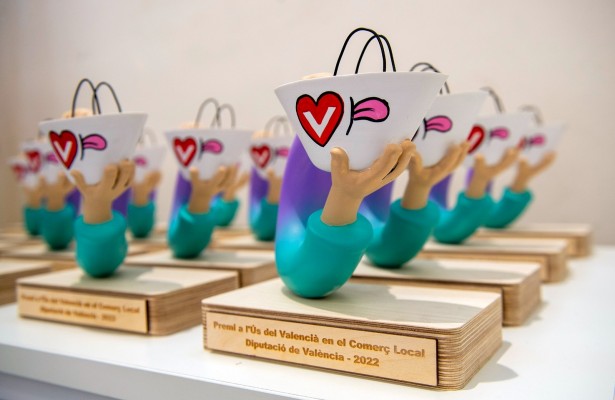 Los municipios que organicen premios al uso del valenciano en los comercios recibirán ayudas