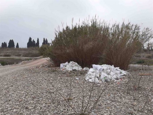 El Consorcio del Mijares denuncia un nuevo vertido de escombros en el paraje de la desembocadura