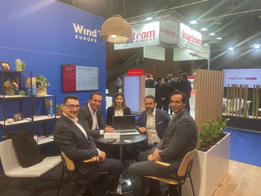 PortCastelló acude a la feria Wind Europe para posicionarse como referencia en el sector eólico