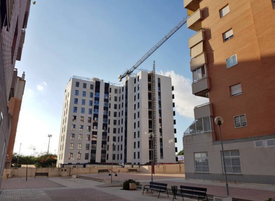 El buen ritmo del ladrillo y la falta de espacio en Castellón llevan el precio del suelo a niveles récord