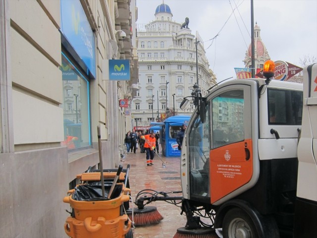 El balance de Fallas: 8.000 toneladas de residuos, 1.000 revisiones de churrerías o 1.200 papeleras