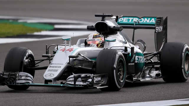 Hamilton domina la jornada de libres