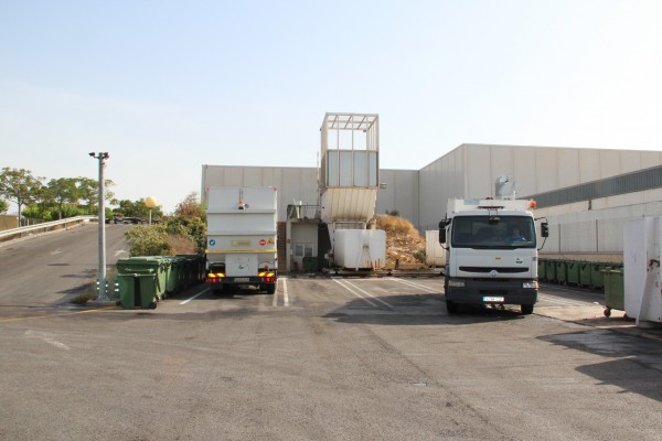 San Vicente se ve obligado a subir el coste para trasladar la basura a la planta de Xixona