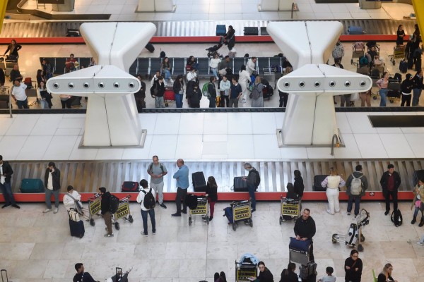 Aena incentiva nuevas rutas en el aeropuerto de Corvera y elimina las tarifas por los nuevos pasajeros