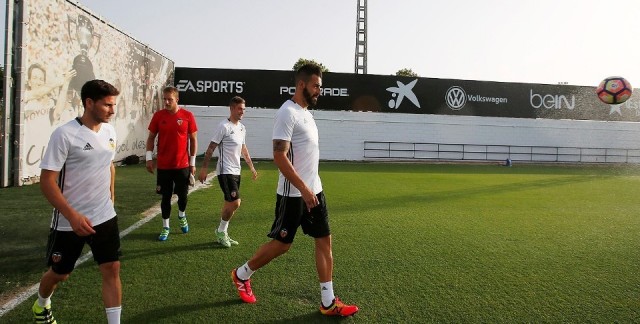 El VCF trata de convencer a los 'descartes' para que acepten marcharse