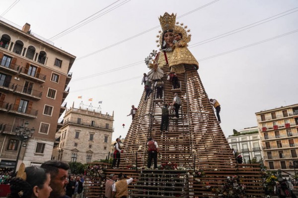 Concluyen las Fallas más cálidas en 22 años y sin lluvia por segundo año consecutivo
