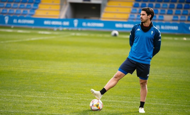 El Alcoyano afronta el partido frente al Atlético Baleares con cinco apercibidos
