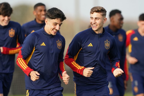 Santi Denia sube la intensidad en el último entrenamiento antes de viajar a Jerez
