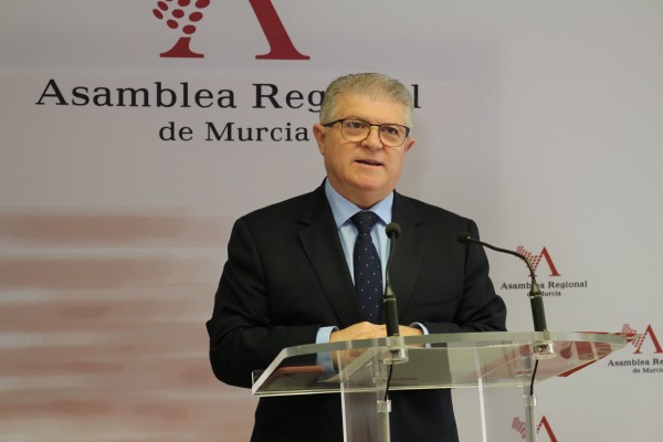 El PSOE exige al Gobierno regional que 