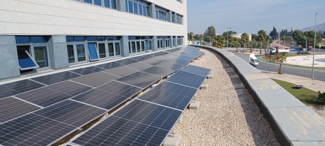 Justicia instala 167 paneles solares fotovoltaicos para autoconsumo de la sede judicial de Benidorm