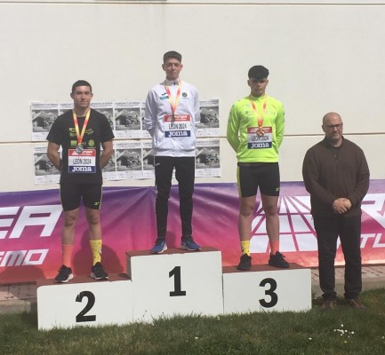 Alejandro Bolarín es campeón de España sub-18 en lanzamiento de disco 