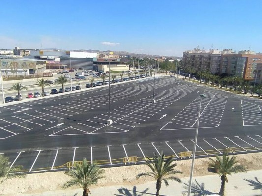 Elche a vueltas con el aparcamiento subterráneo; PP y Vox rechazan en Candalix y Jayton, y anuncian otros

