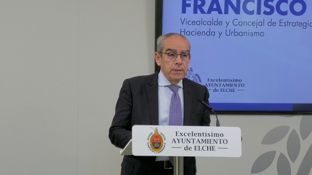 Elche destina 1,7 millones de euros de ayudas para pagar el IBI: llegará a unas 12.000 familias