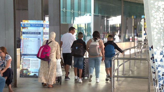 Los precios del transporte aéreo de pasajeros bajaron un 7,9% en el último trimestre de 2023