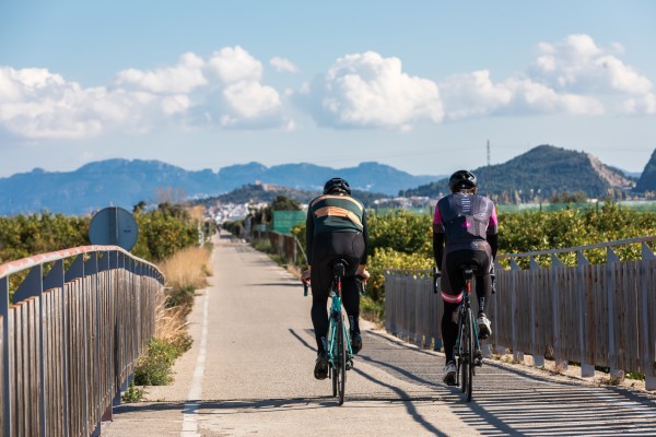 La Generalitat promociona el cicloturismo de la Comunitat en la carrera clásica Milán-San Remo
