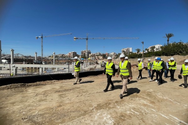 Torrevieja confía en comenzar las obras para la remodelación urbanística del puerto este año