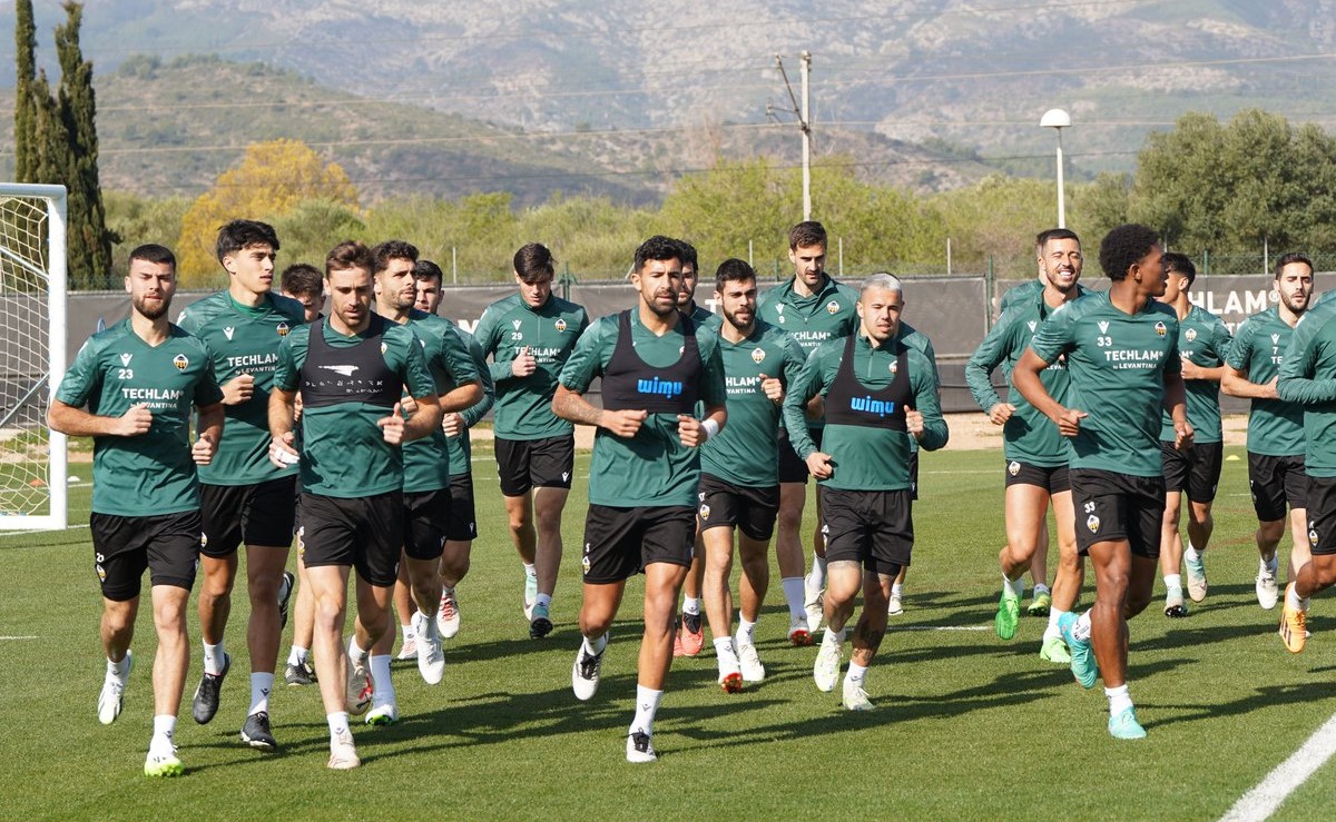 El Castellón quiere dar un golpe de autoridad desde las alturas ante el rival más en forma del grupo  