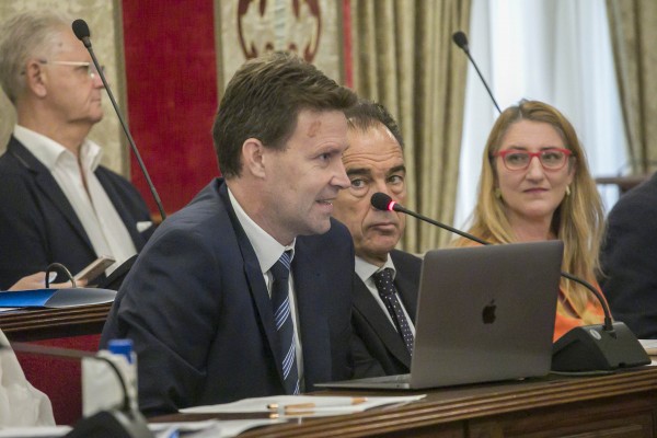 El PP de Alicante se suma a las críticas a Sánchez por la prórroga de los PGE y el 