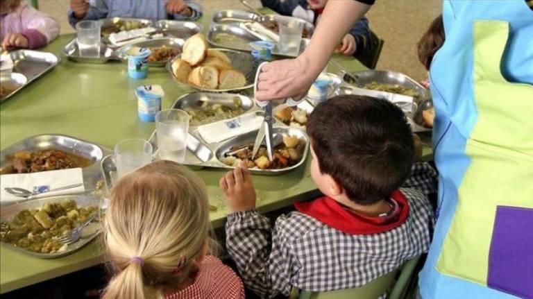 Envases de patata, tuppers inteligentes y edificios-huerta: así ven los escolares el futuro alimenticio