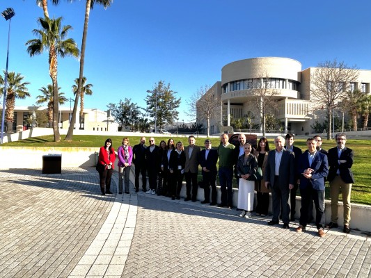 Empreses i entitats de la FUE-UJI visiten el campus per a conéixer els seus projectes d'innovació