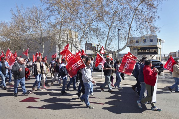 Los sindicatos convocan dos nuevas jornadas de huelga en el azulejo y estudiarán un paro indefinido