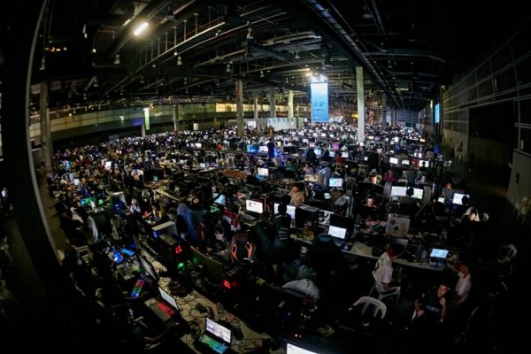 Dreamhack Valencia se convierte en Open World Now (OWN) tras una reorganización empresarial