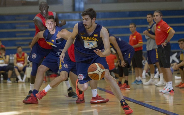 Scariolo reduce la preselección a 16 jugadores: Vives descartado y San Emeterio sigue