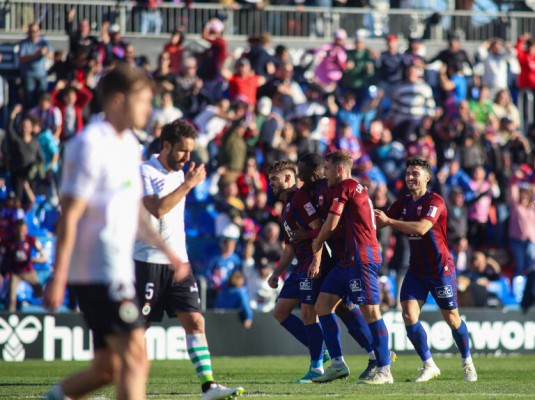 El Eldense, a defender su tranquilidad en el duelo frente al Cartagena 