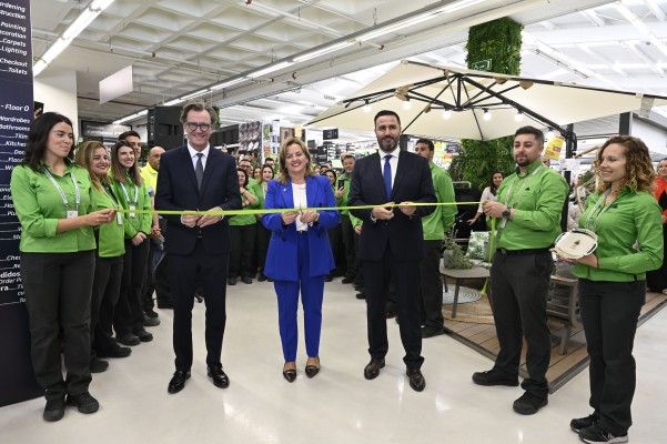  Leroy Merlin abre en Calp  tras invertir casi tres millones y crear cien empleos