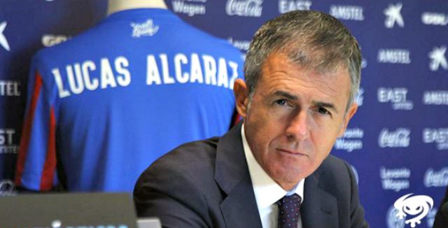 Lucas Alcaraz cumple un año al frente del Levante