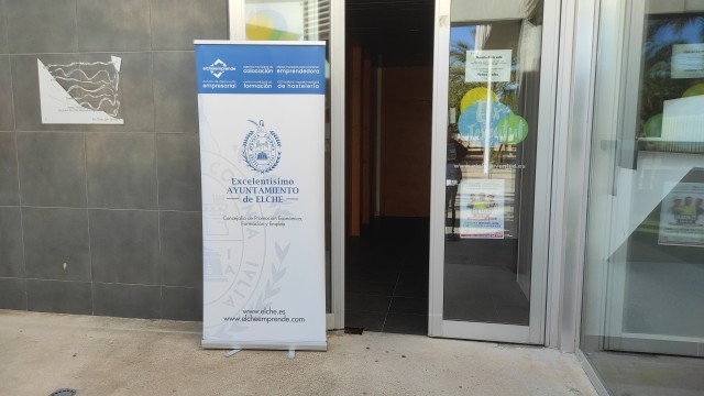 Elche se desplaza a las pedanías para asesorar en materia de empleo y emprendimiento