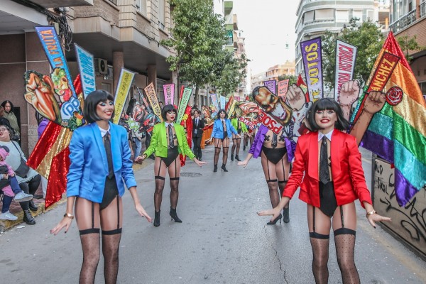 El juzgado archiva las denuncias por los disfraces infantiles en el desfile del carnaval de Torrevieja