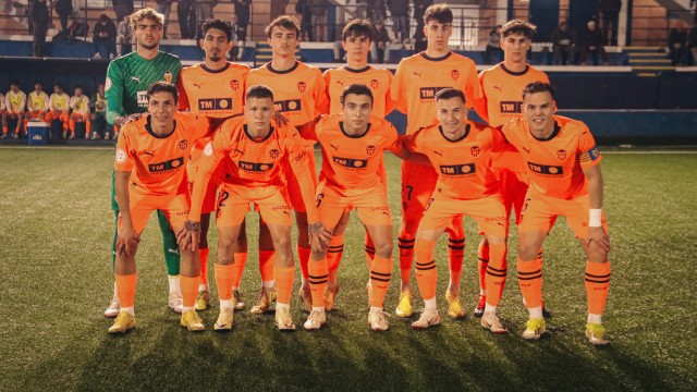 El Valencia Mestalla reacciona a tiempo y saca un punto a domicilio ante el Europa