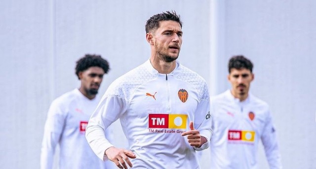 Almeida se reincorpora al trabajo con el grupo