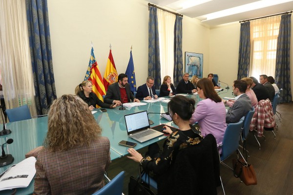Toni Pérez reivindica, una vez más, una segunda pista en el aeropuerto de Alicante-Elche