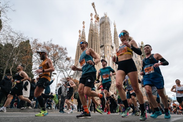 Tadesse y Azimeraw brillan en la Zurich Marató Barcelona 2024